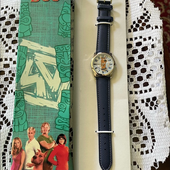 Vintage Scooby-Doo Quartz Avon
Watch New Old Stock - Picture 2 of 3